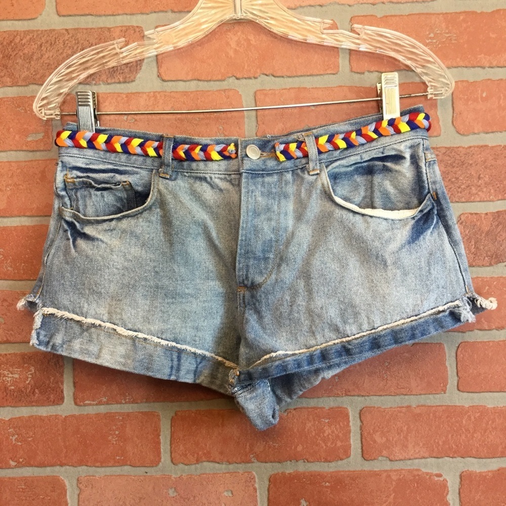 Sans Souci Blue Jean Shorts Small Belt Rainbow